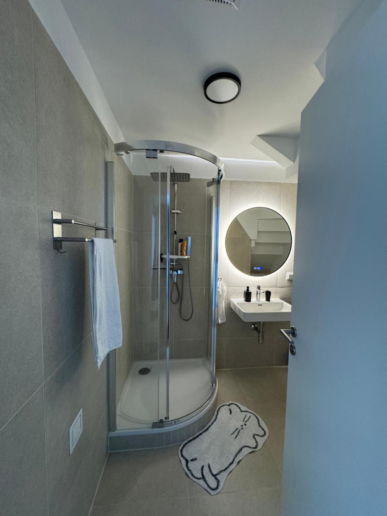 Appartamento Luxus Dachtraum Naehe Zentrum